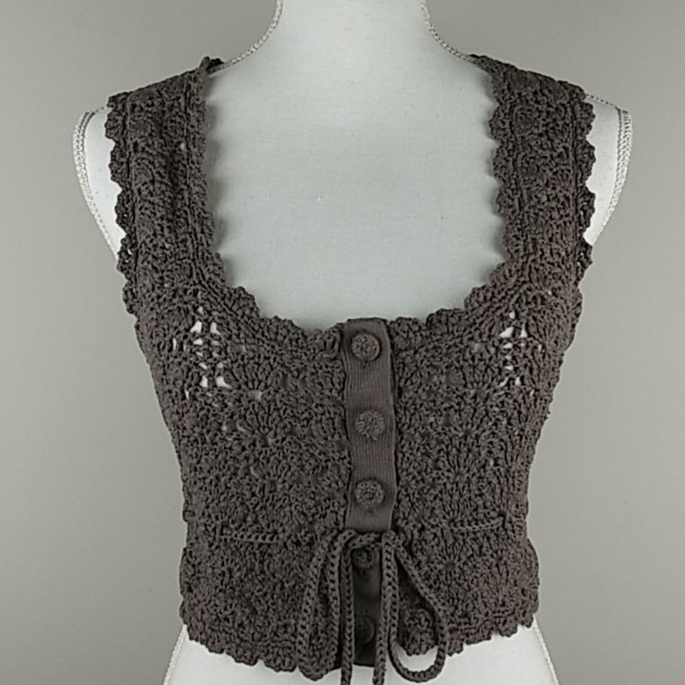 H&M handknitted open knit taupe crop top